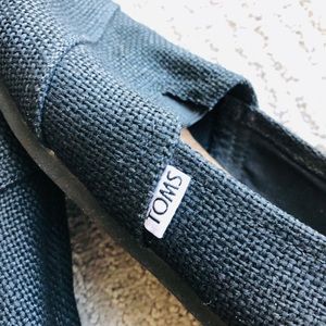 Toms Black Heavy Burlap Canvas Shoes W8.5